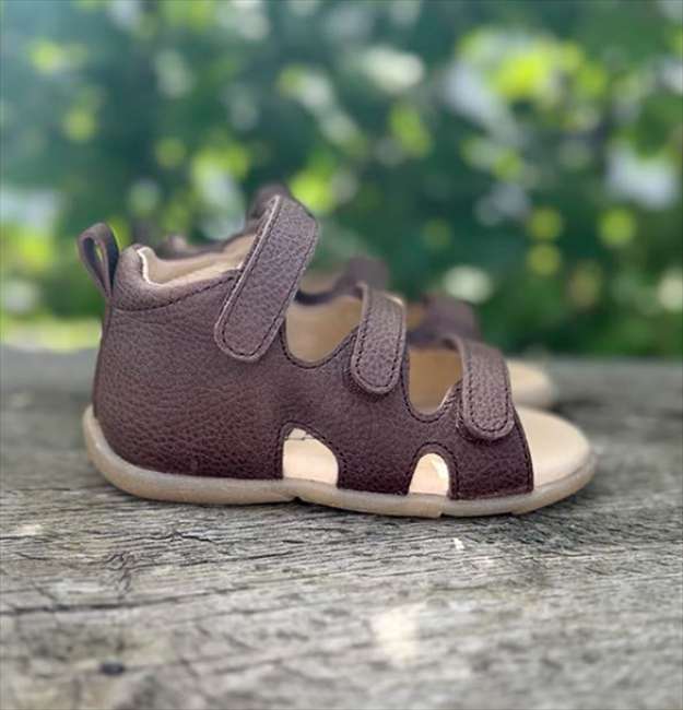 Priser på Velcrosandal 'ala BabyBotte', mørkebrun